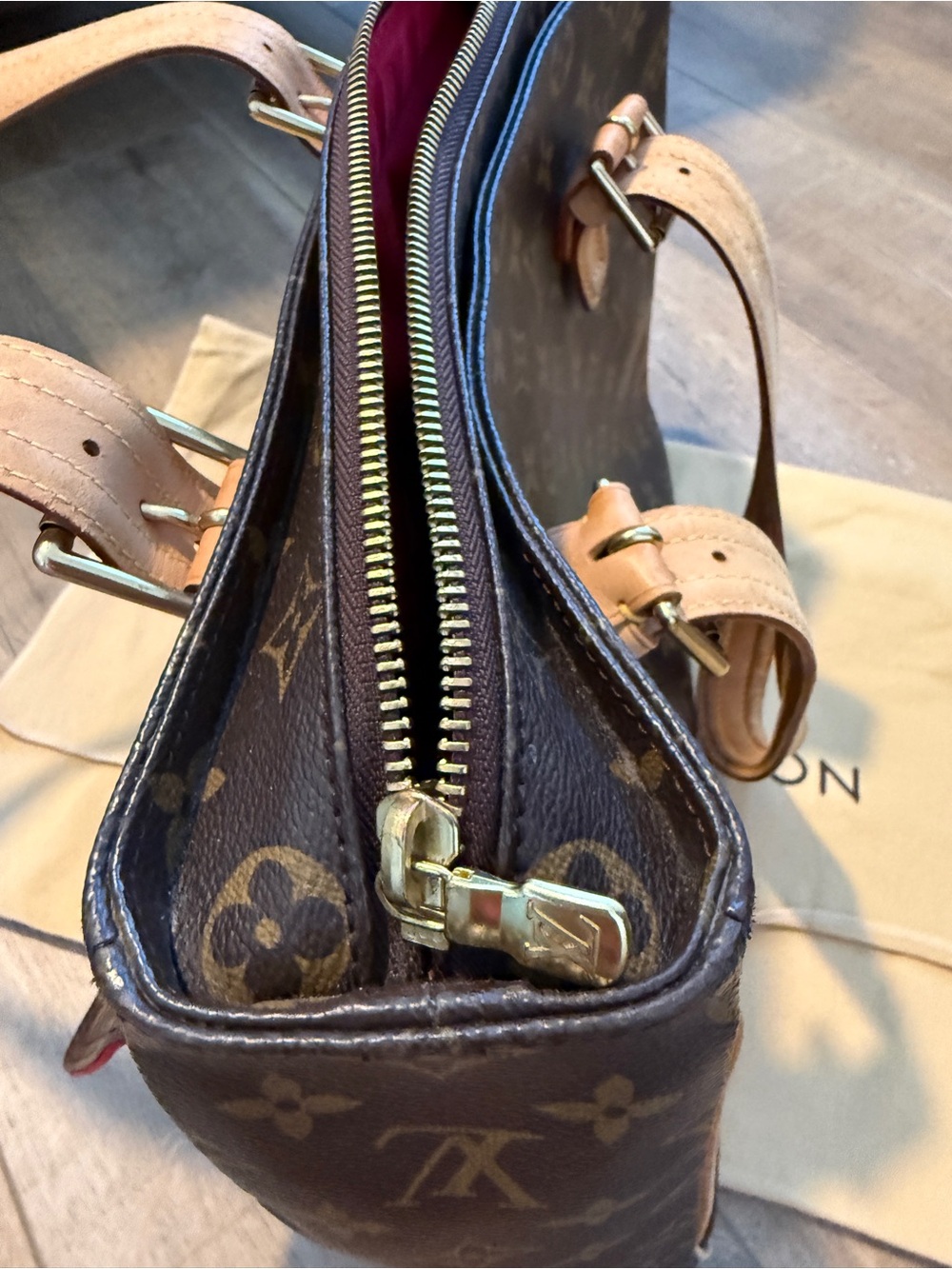 Louis Vuitton Monogram Tote with Natural Leather Trim, Authentic - Picture 6 of 13
